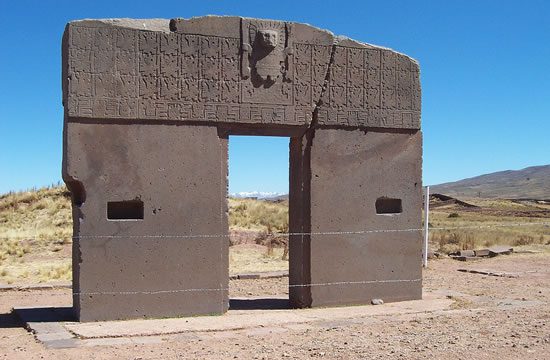 Puno – Tiahuanaco – La Paz / Privado <span>1 día <br> completo</span>
